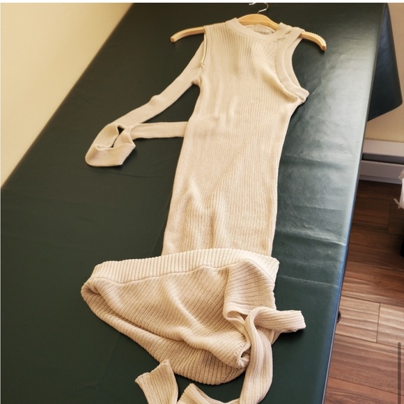 Rick Owens Membrane Banana Sweater in “Oyster” - Picture 8 of 16